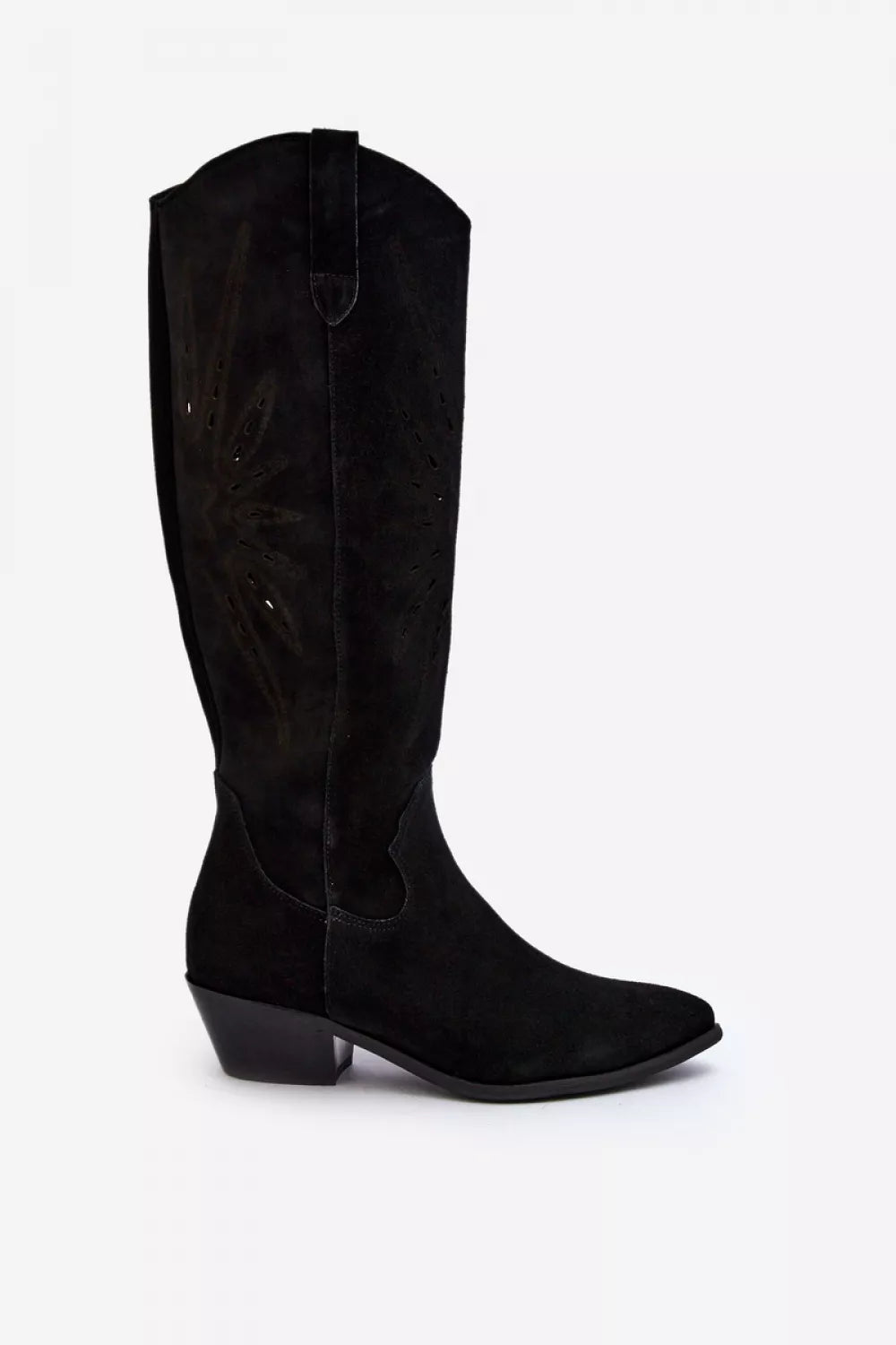 Nertos išvaizdos aulinukai, modelis 192104. Ženkite į stilių.