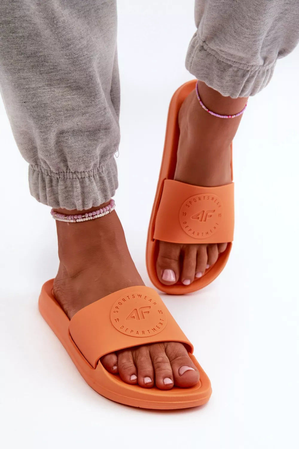 Šlepetės, modelis 198605. Ženkite į stilių.