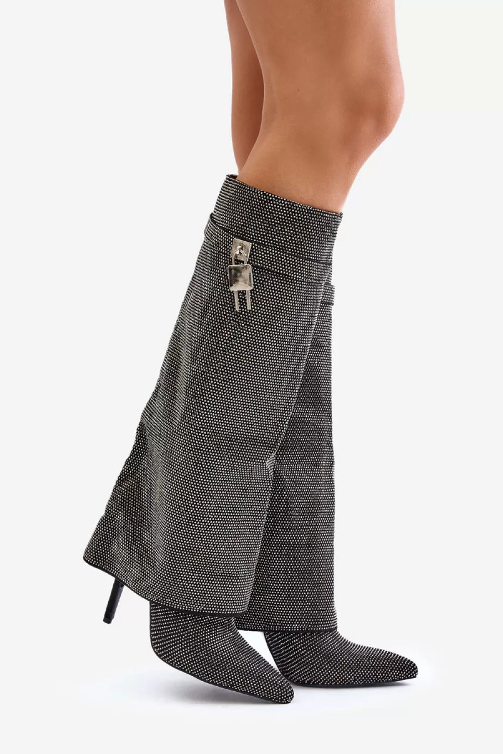 Auliniai batai su kulnais, modelis 202602. Ženkite į stilių