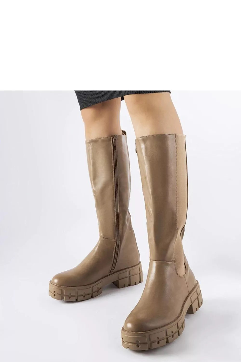 Aukštakulniai batai modelis 204721 Solea