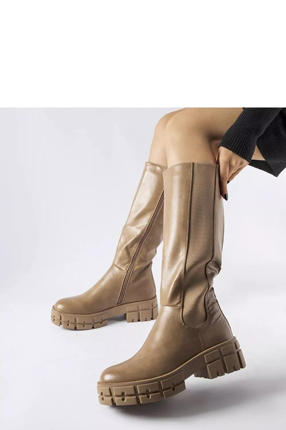 Aukštakulniai batai modelis 204721 Solea