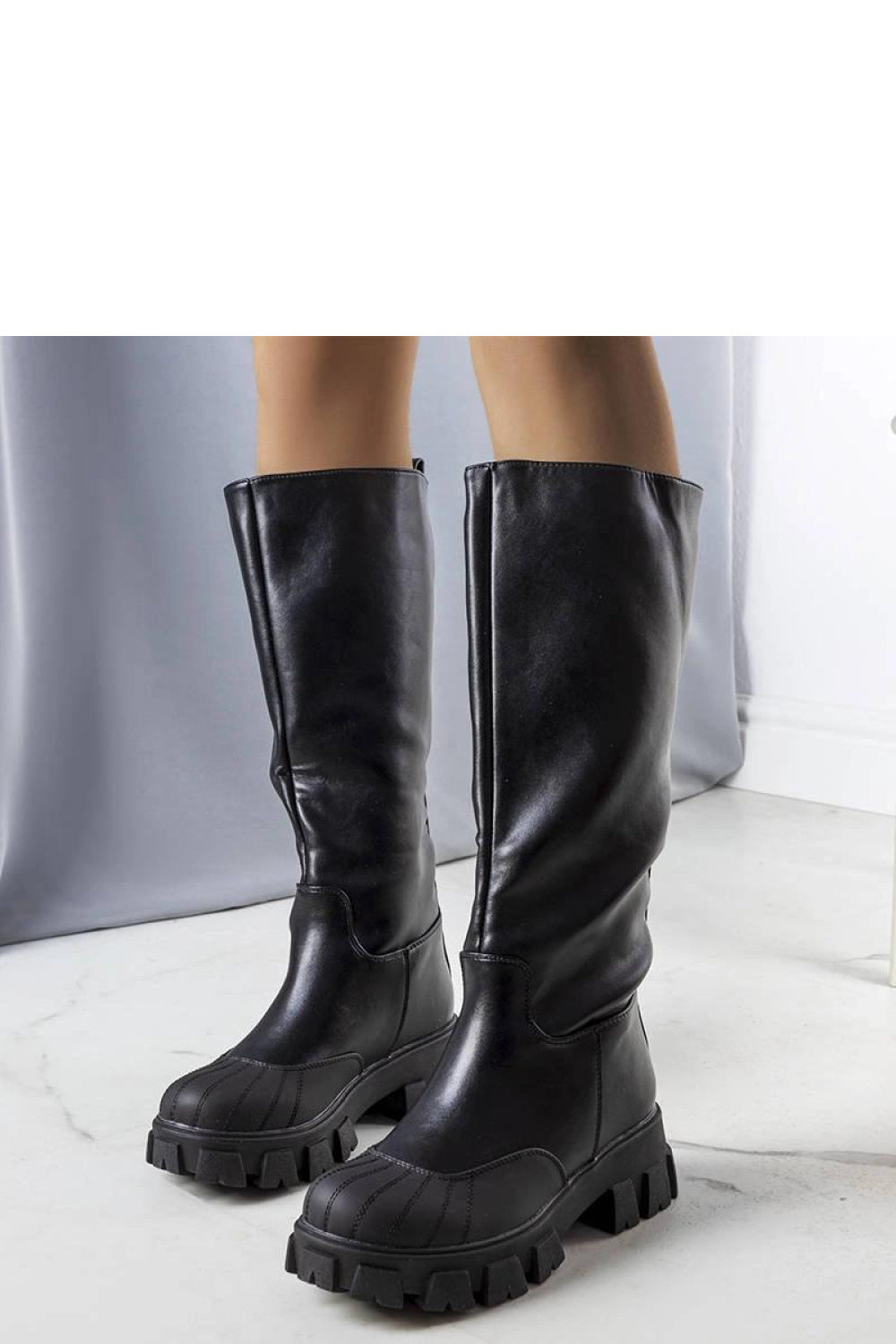 Aukštakulniai batai modelis 204844 Solea