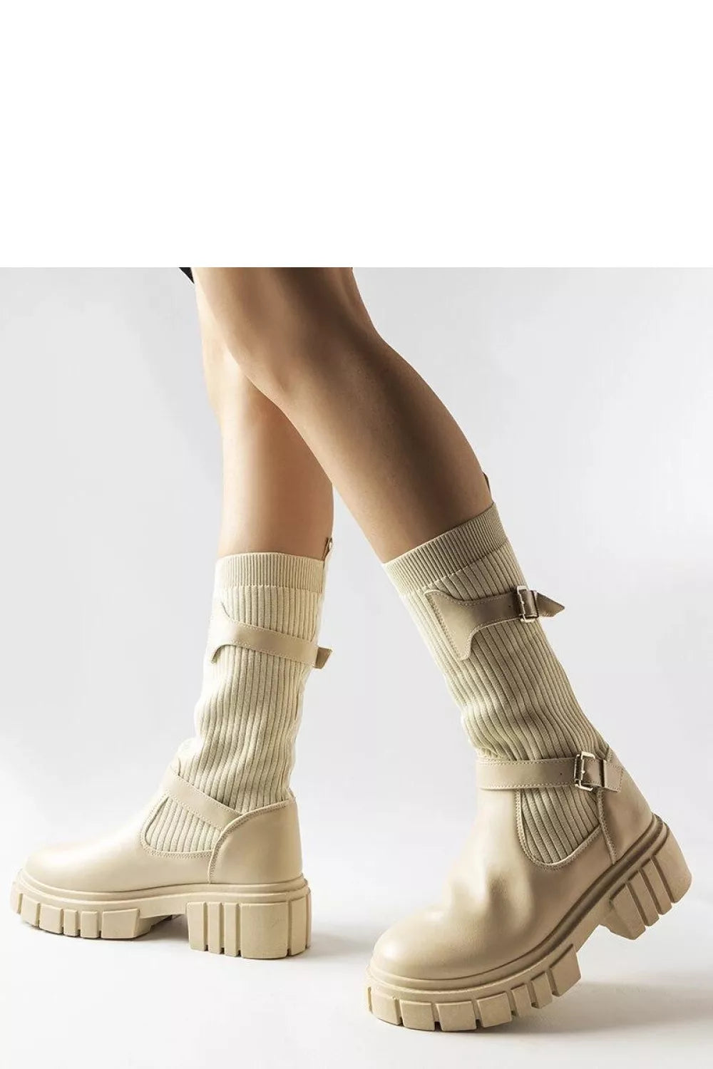 Aukštakulniai batai modelis 205126 Solea
