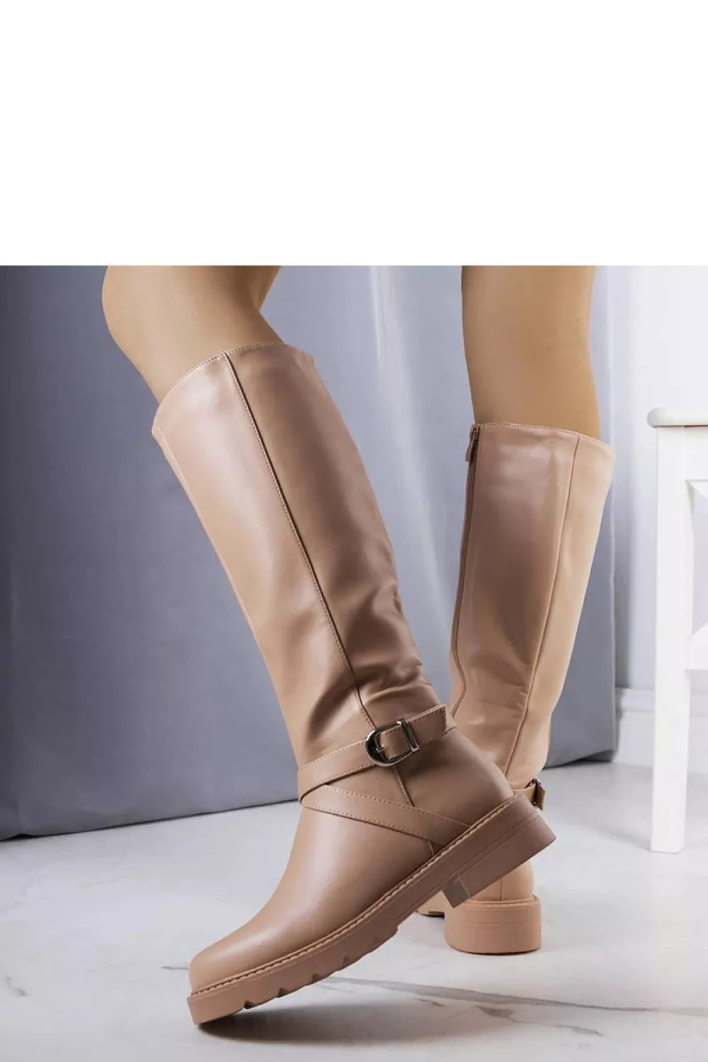 Aukštakulniai batai modelis 205144 Solea