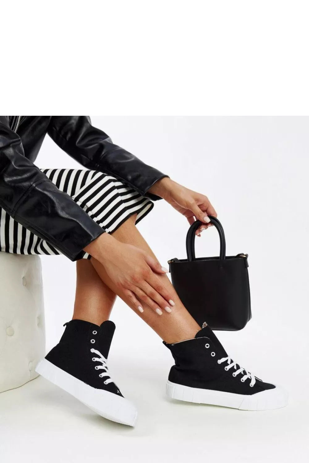 Kedai modelis 207385 Solea