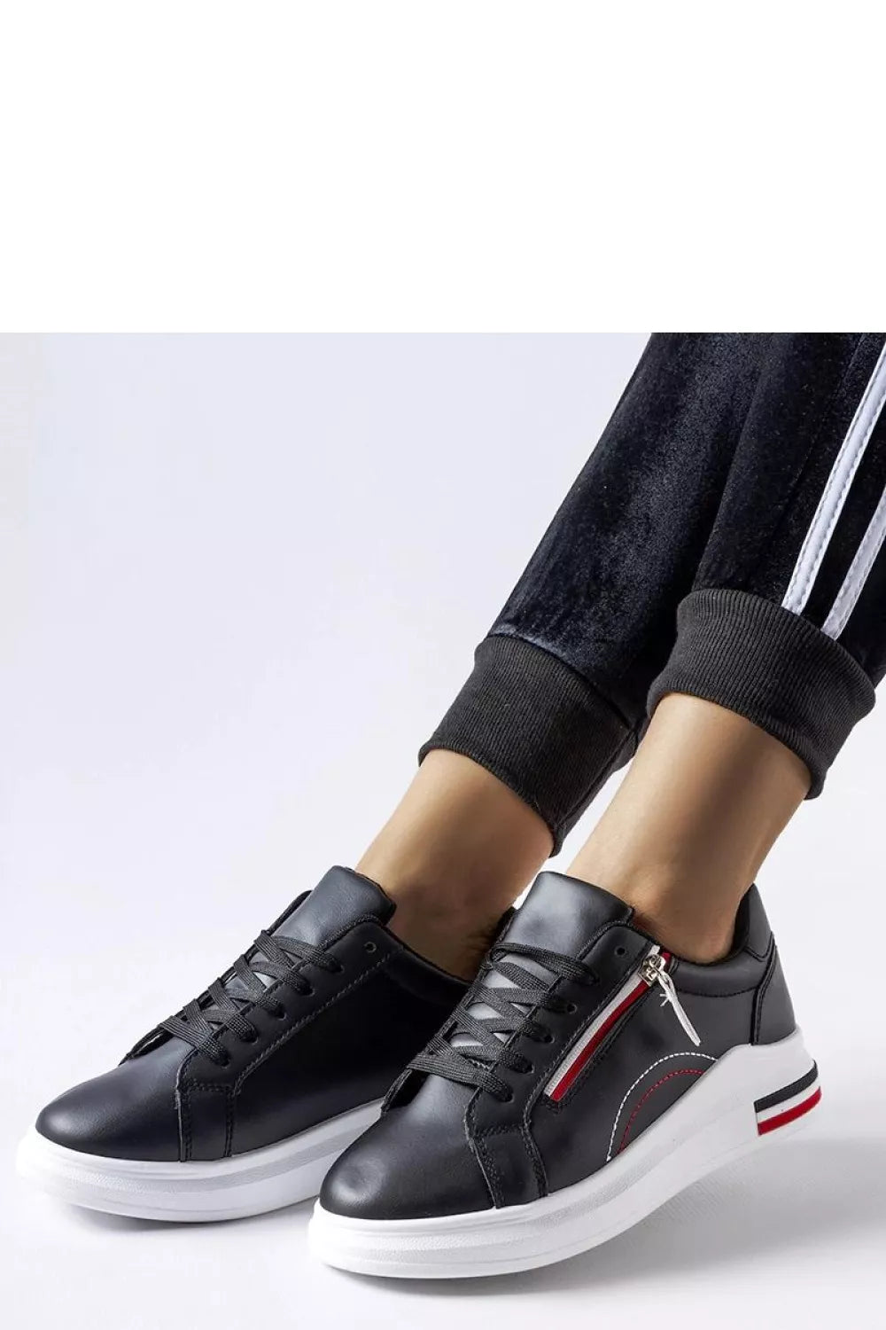 Sportbačiai, modelis 207687 Solea