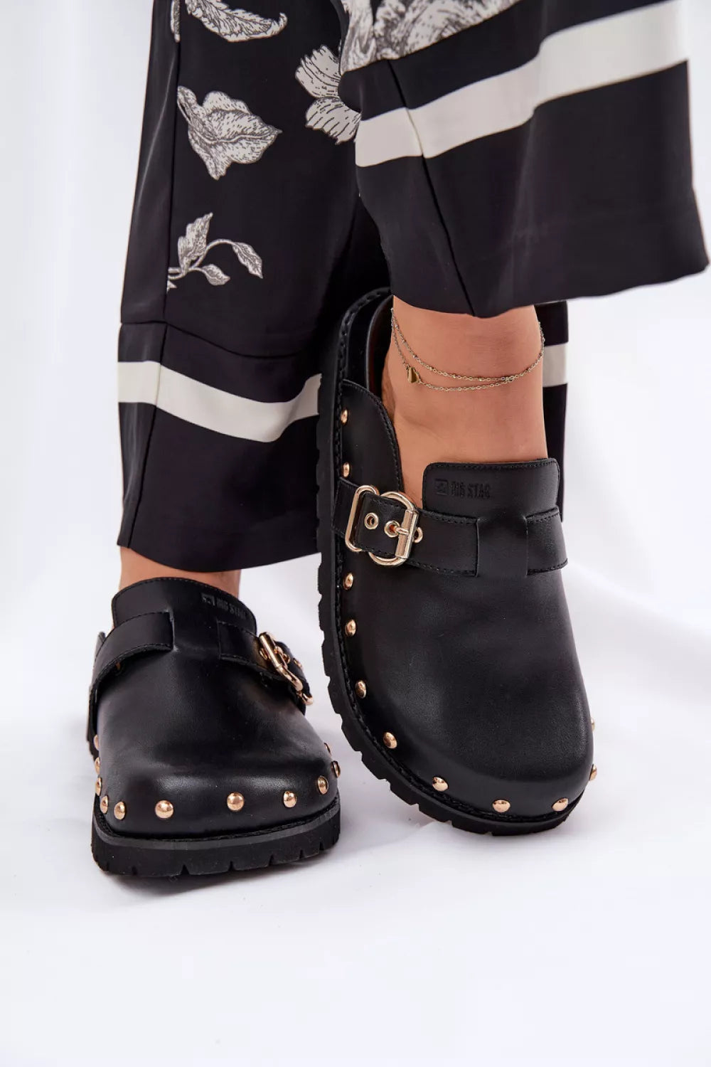 Šlepetės modelis 211678 Ženkite į stilių