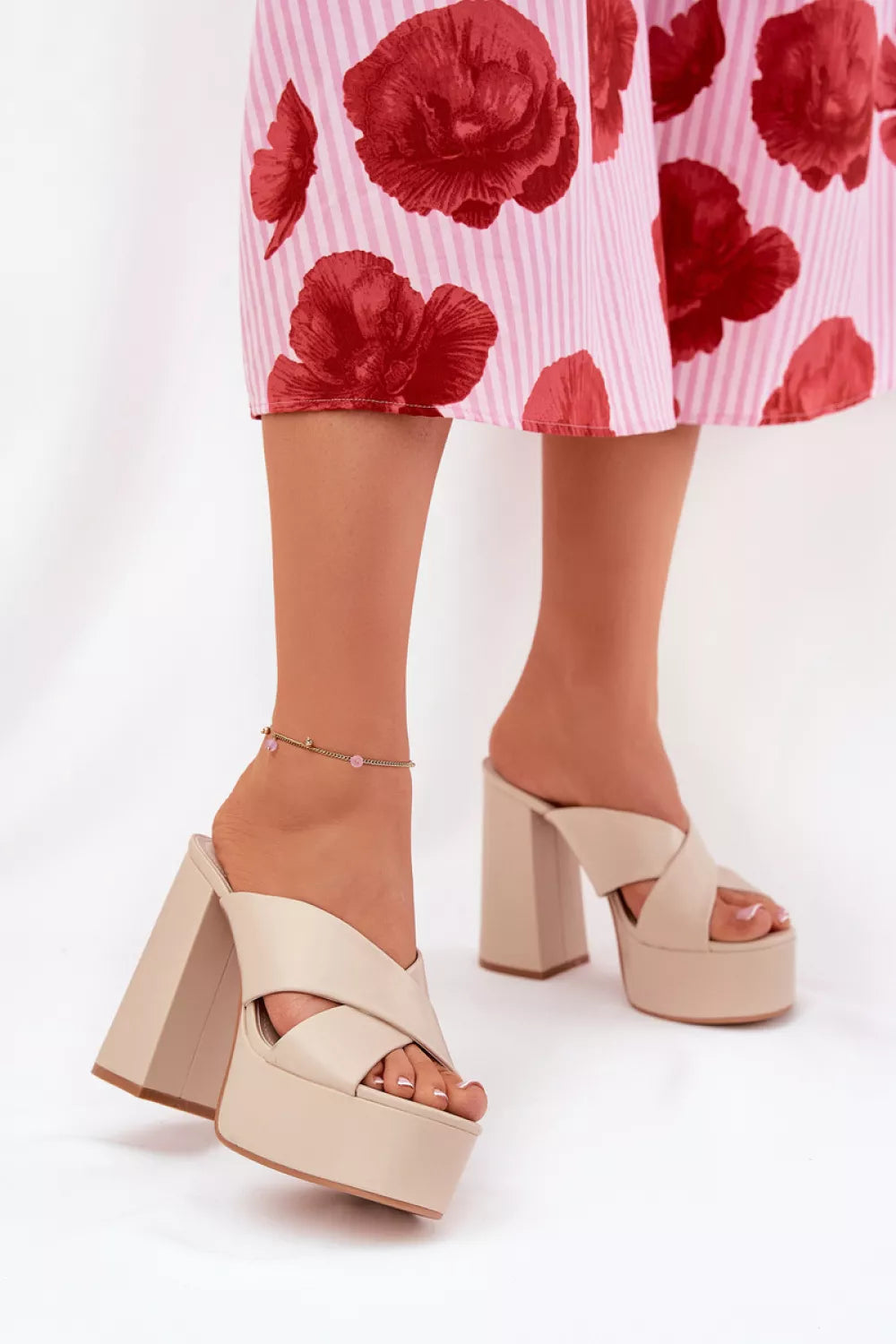 Šlepetės modelis 211716 Ženkite į stilių