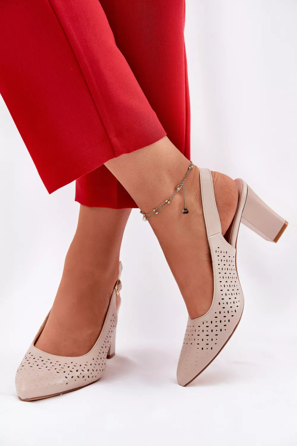 Aukštakulniai sandalai, modelis 211940. Ženkite į stilių.