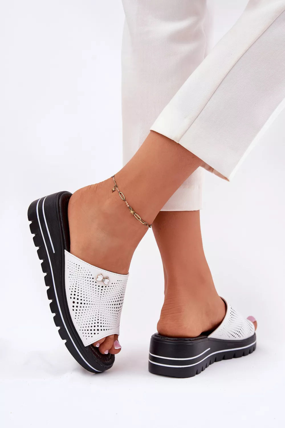 Šlepetės, modelis 213039. Ženkite į stilių.