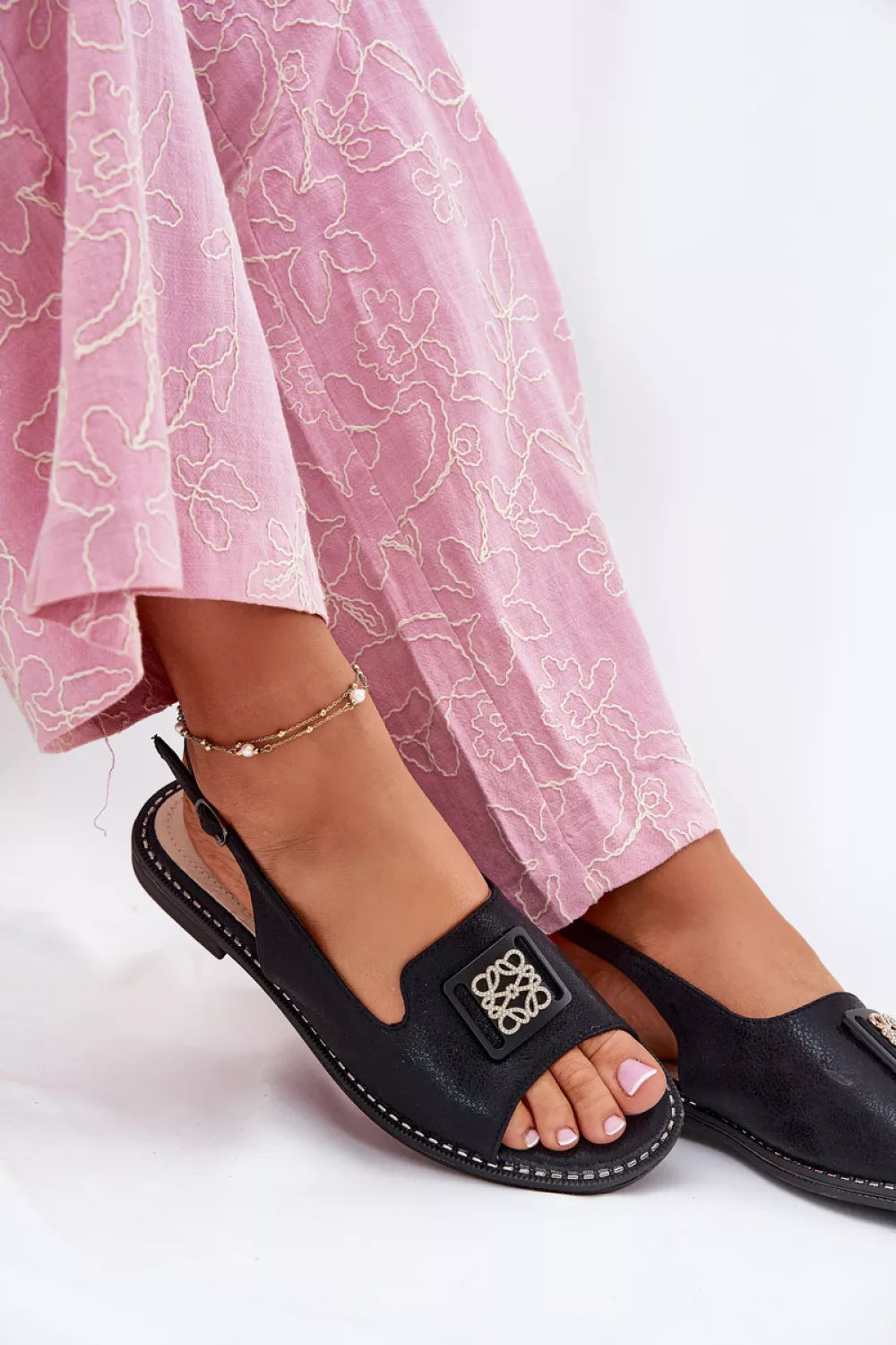 Basutės, modelis 215715. Ženkite į stilių