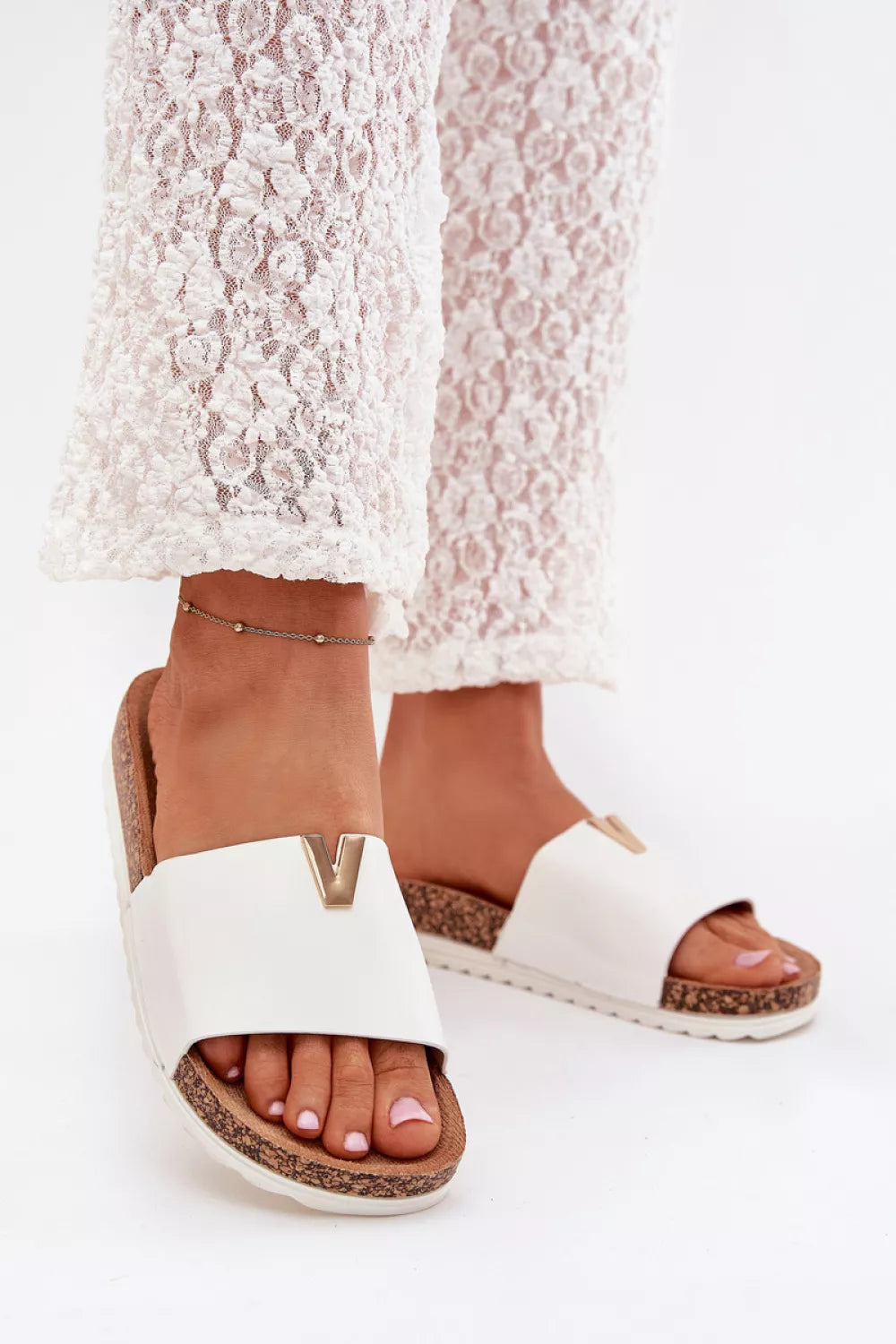 Šlepetės, modelis 215744. Ženkite į stilių