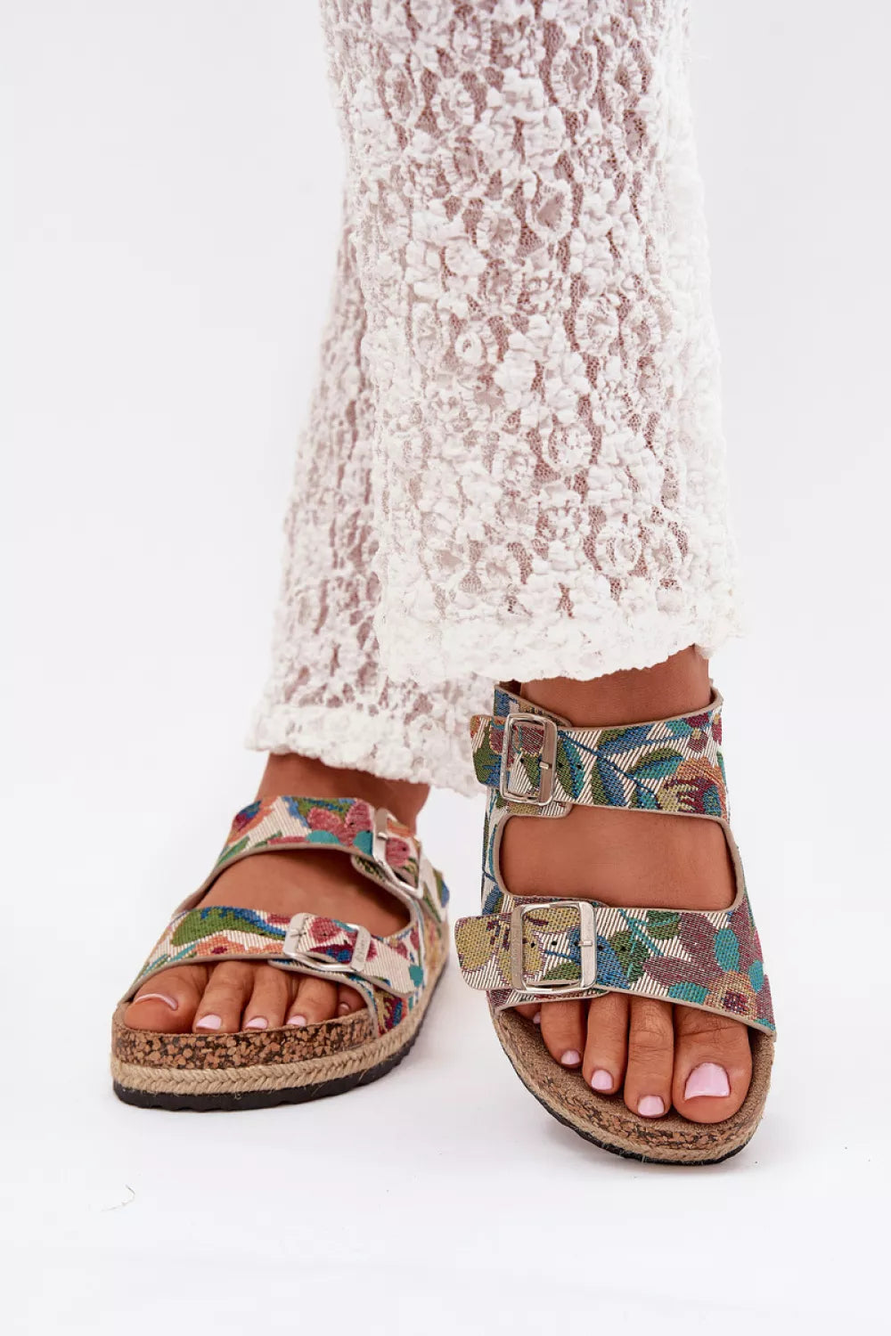 Šlepetės, modelis 215747. Ženkite į stilių