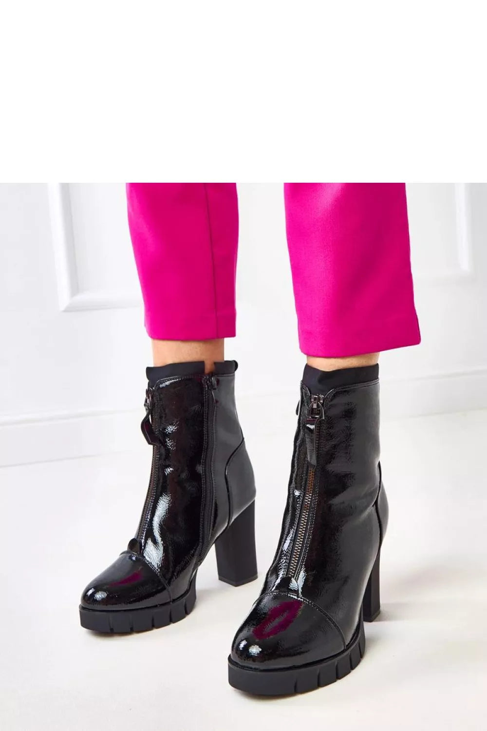 Aulinukai su kulnu, modelis 217947 Solea