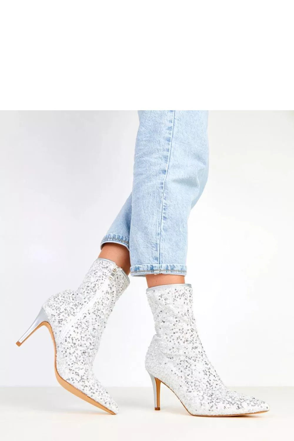 Aulinukai ant kulno, modelis 218359 Solea