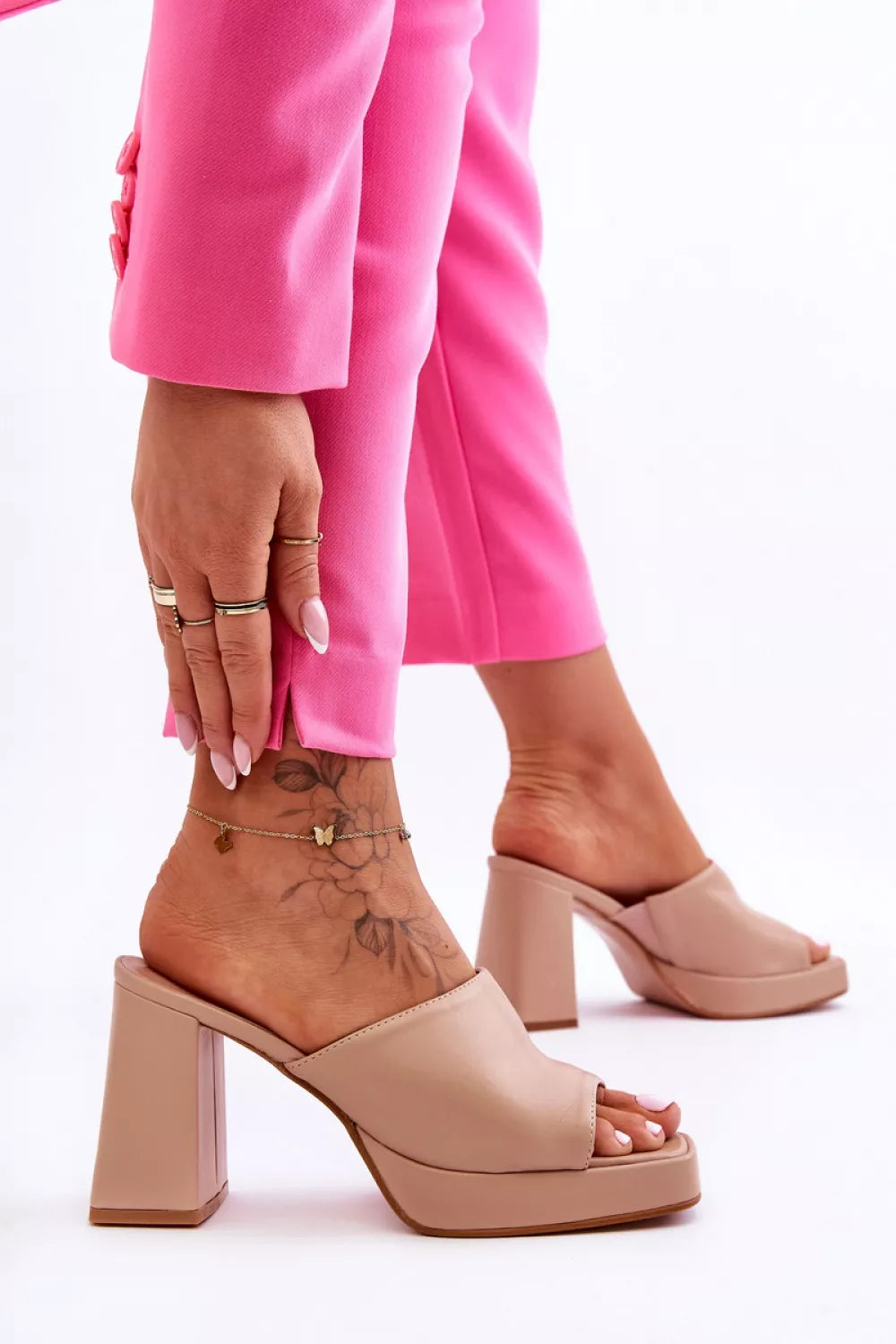 Šlepetės, modelis 181070. Ženkite į stilių