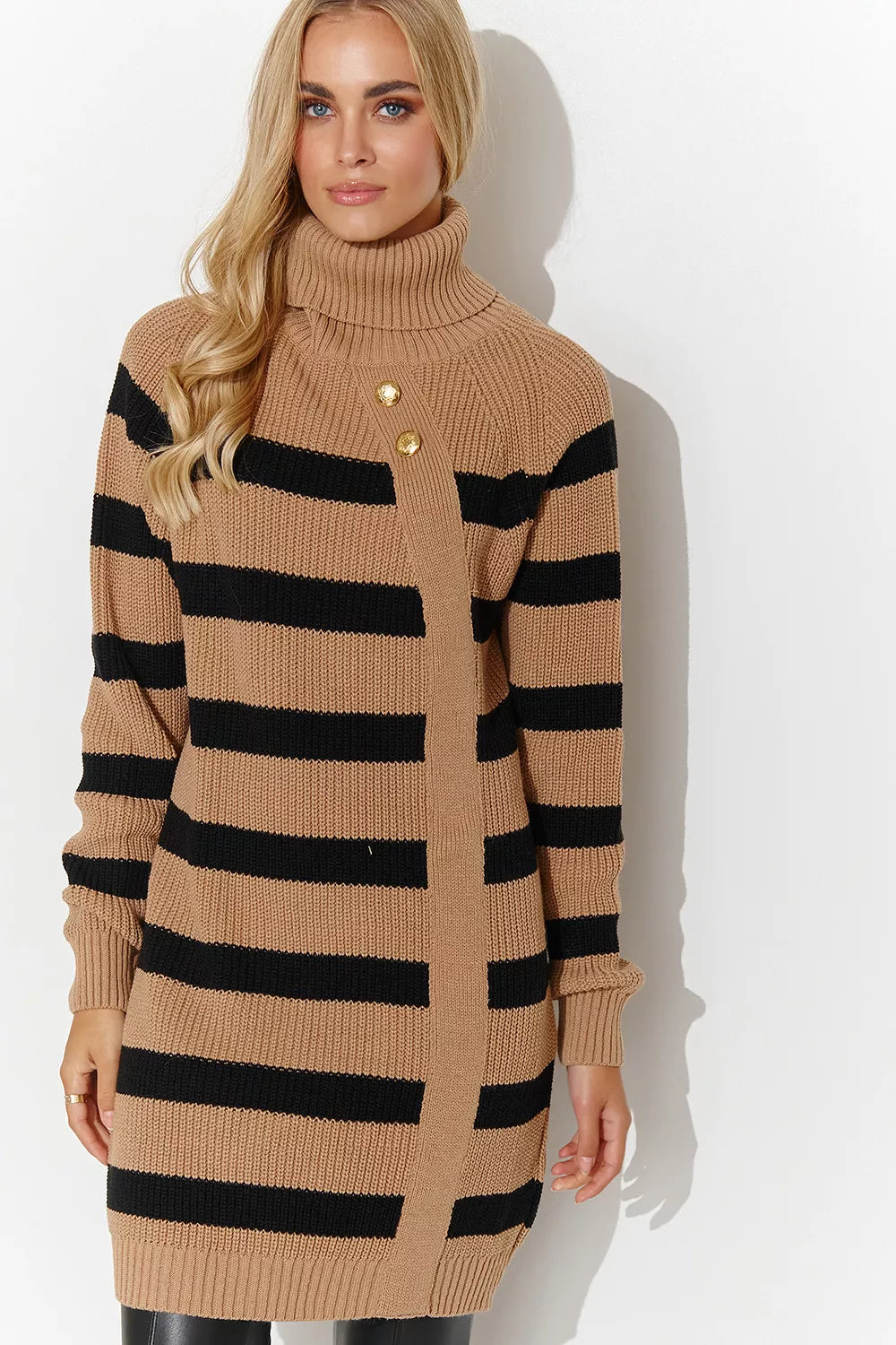 Megztinis golfas modelis 187972 Makadamia