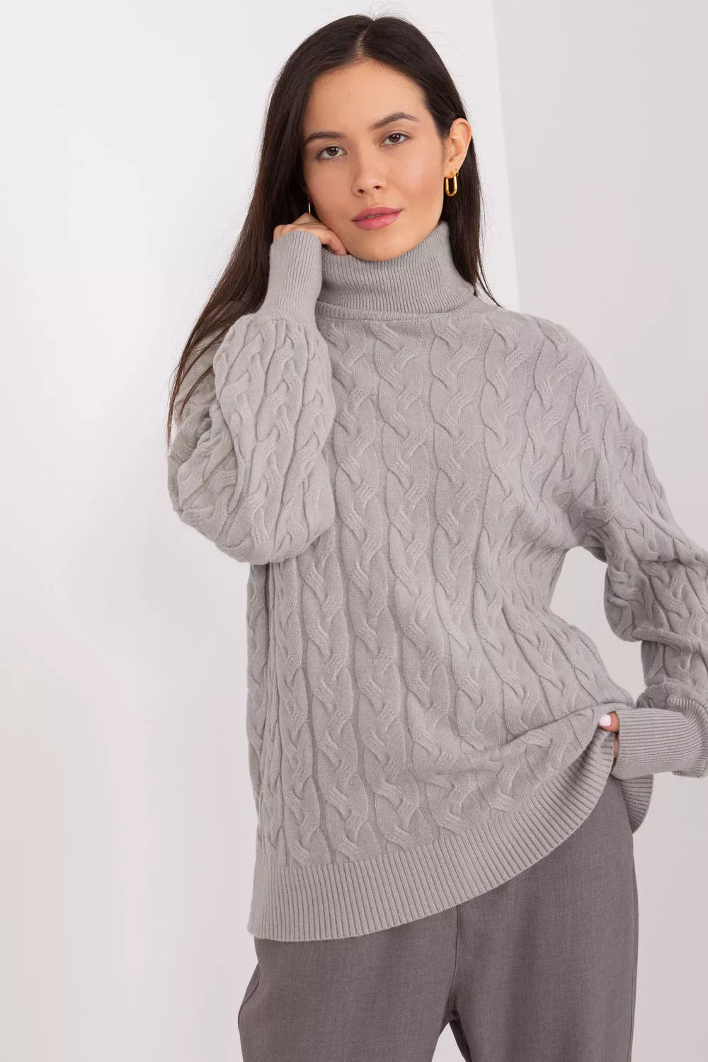 Polo marškinėliai aukštu kaklu, modelis 188307 AT