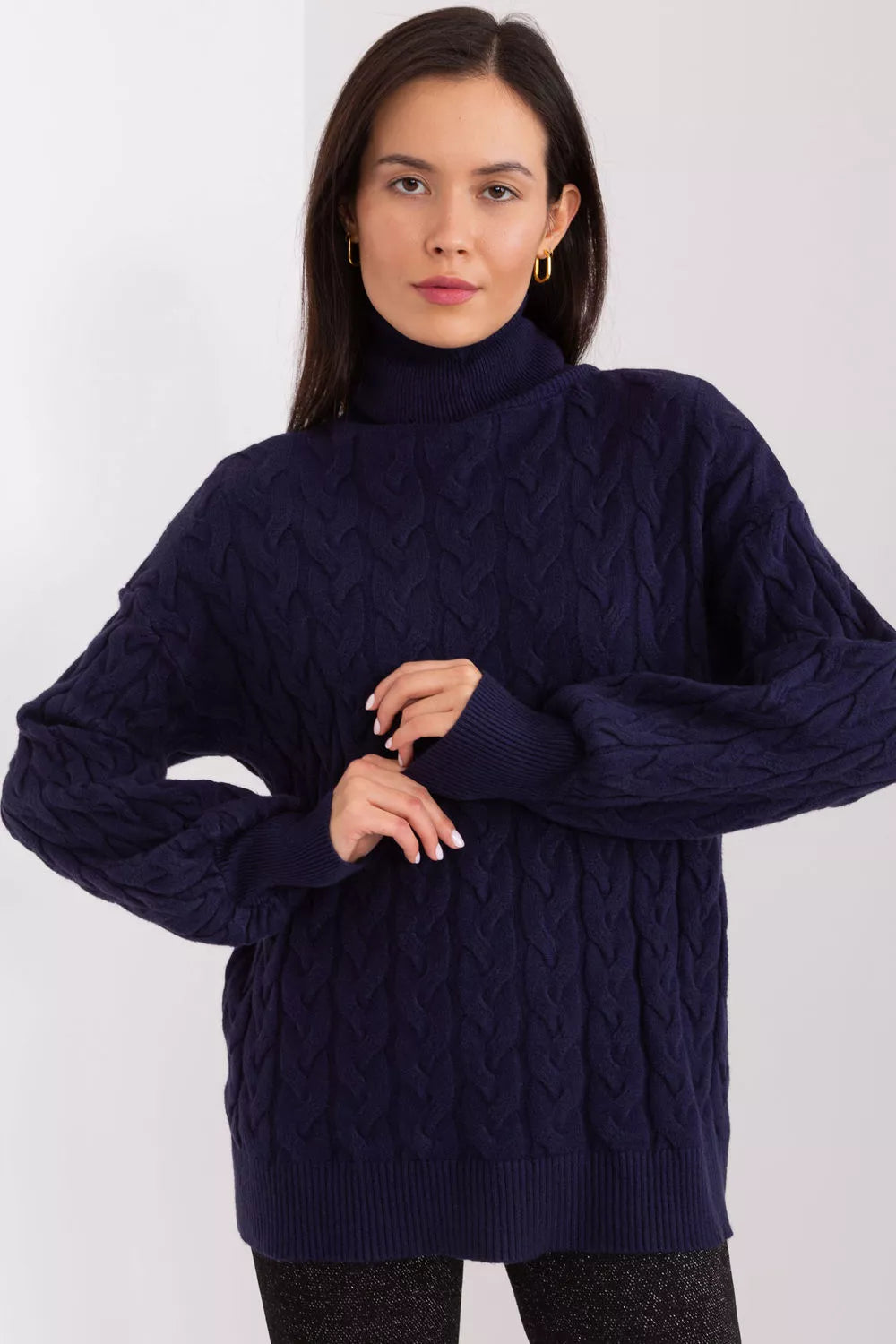Polo marškinėliai aukštu kaklu, modelis 188308 AT
