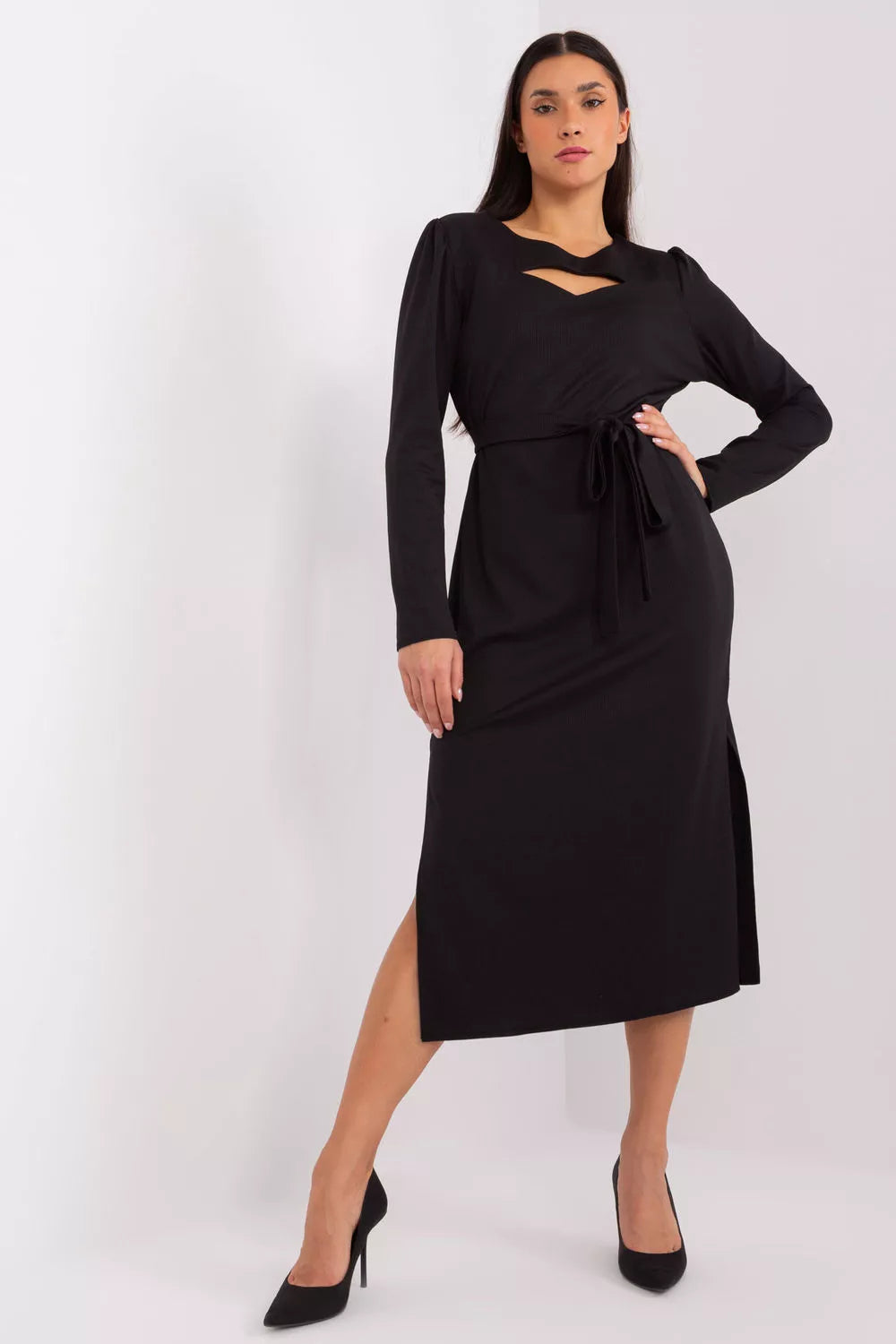 Suknelė modelis 188807 Lakerta