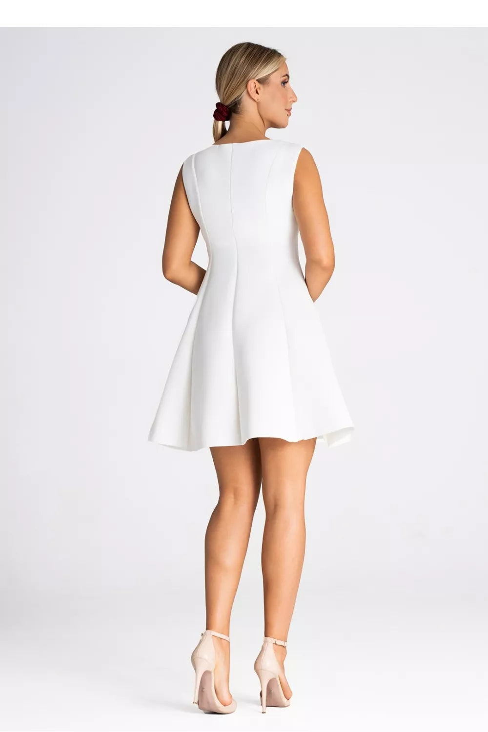 Kokteilinė suknelė, modelis 189270, Figl