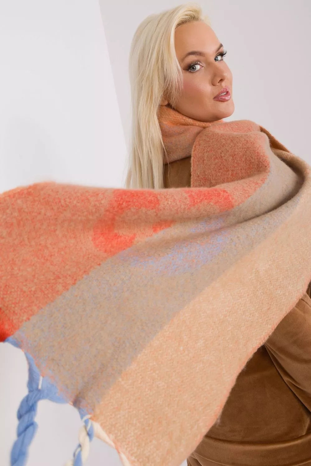 Šalis, modelis 190552 AT