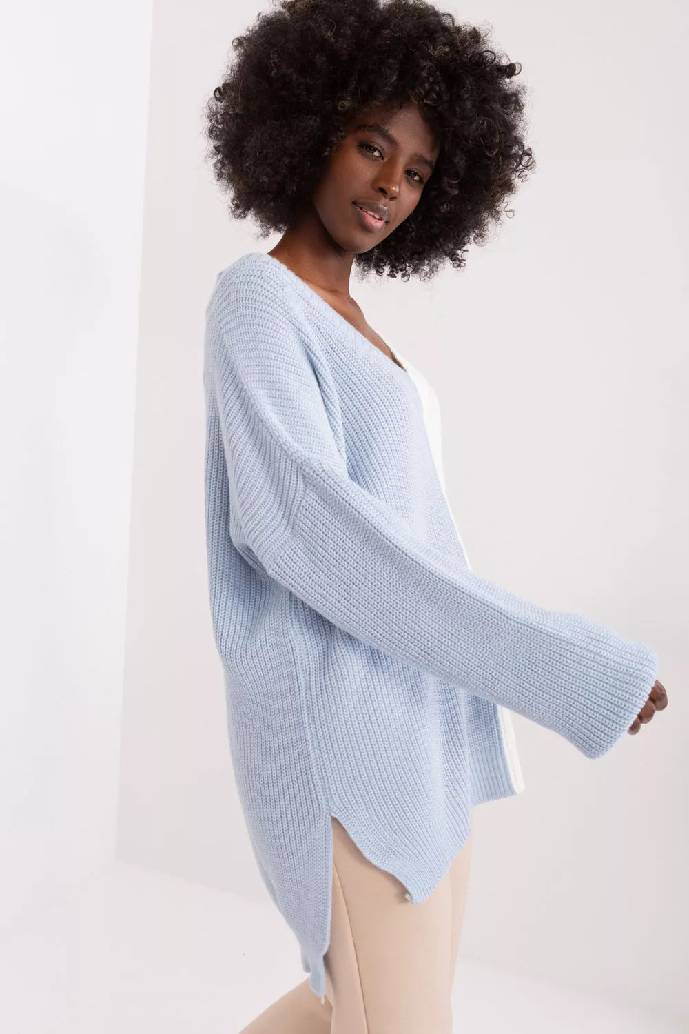 Megztinis, modelis 190761 Badu