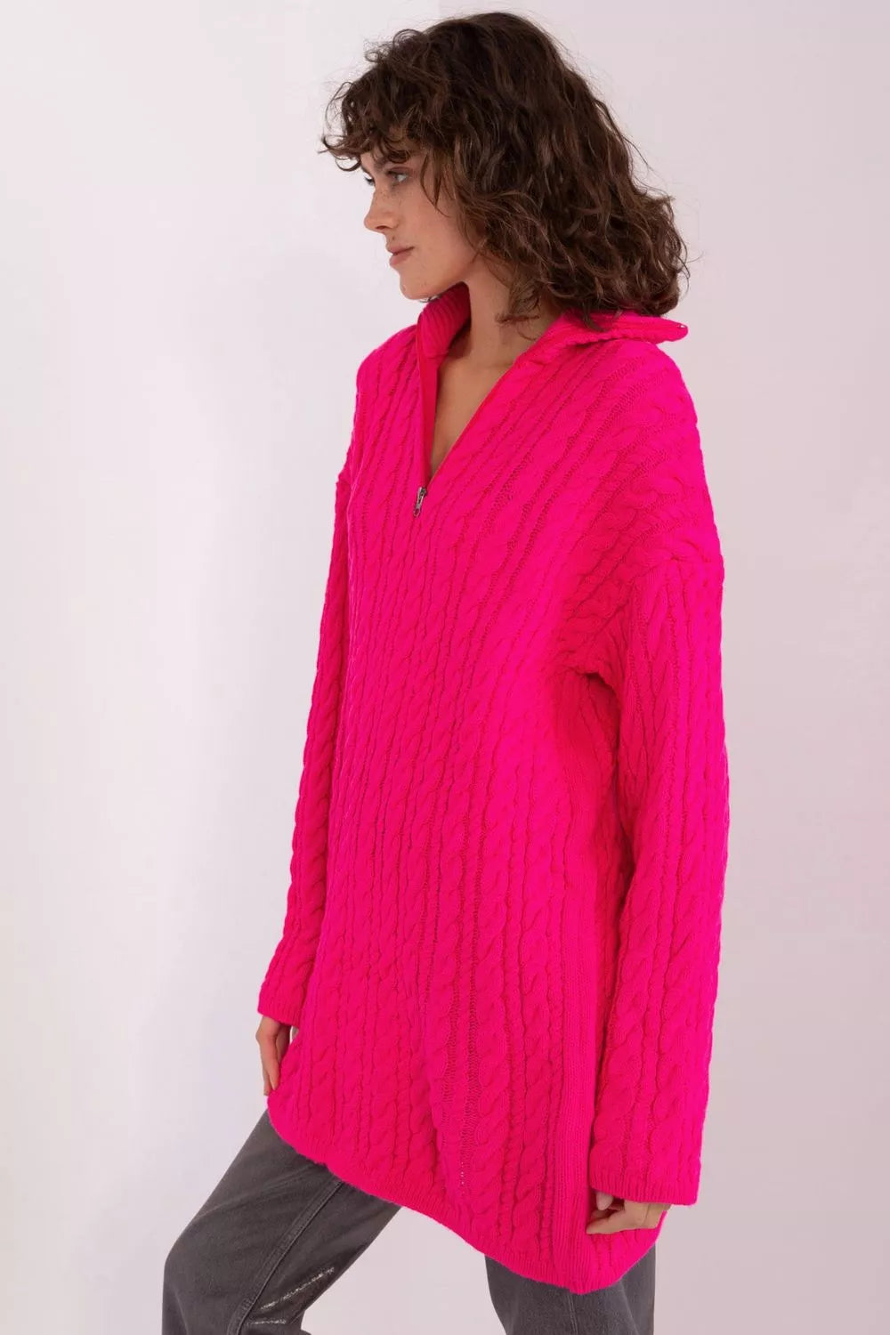 Golfa modelis 190786 Badu