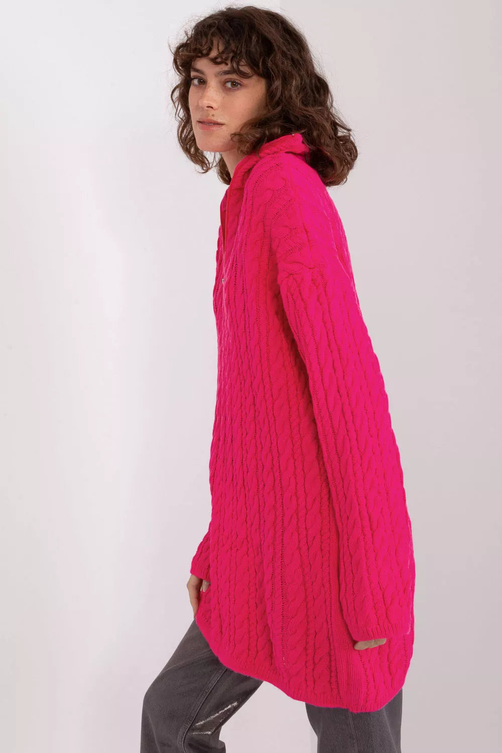 Golfa modelis 190786 Badu