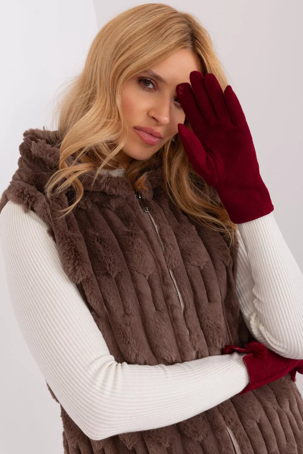 Pirštinės, modelis 190795 AT