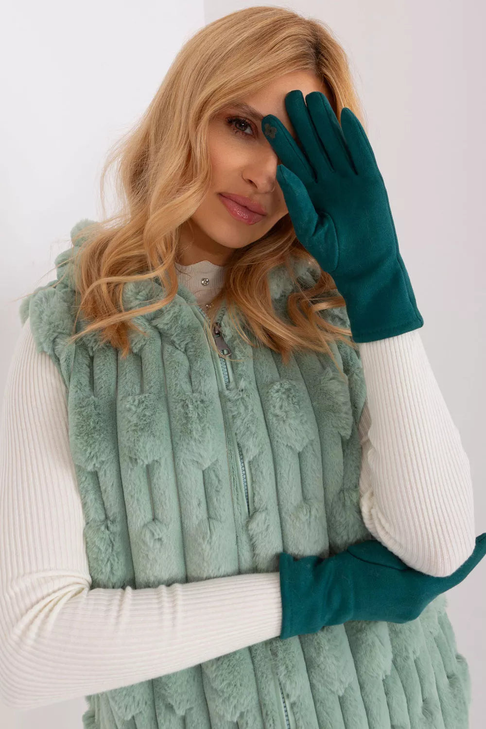 Pirštinės, modelis 190823 AT