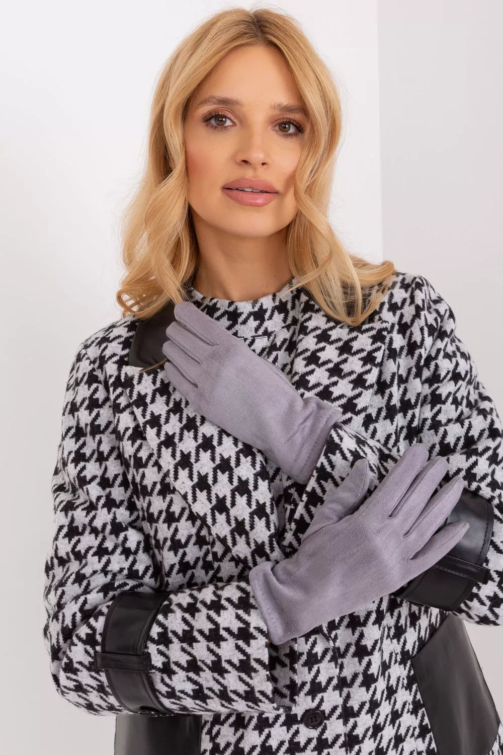 Pirštinės, modelis 190831 AT