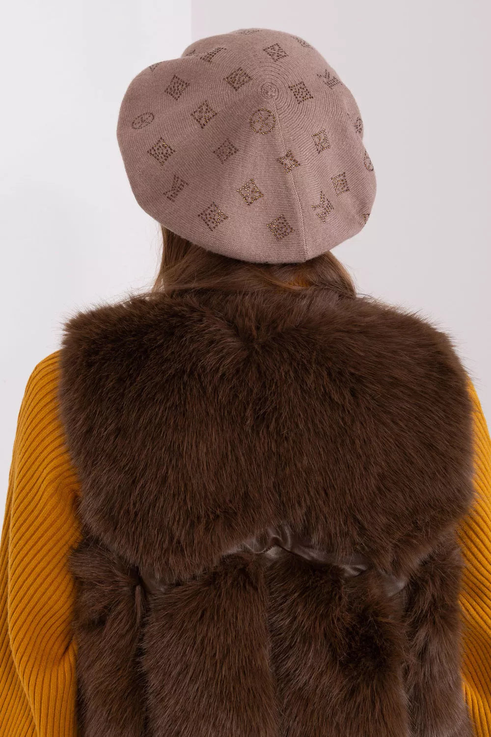 Beretė, modelis 191124 AT