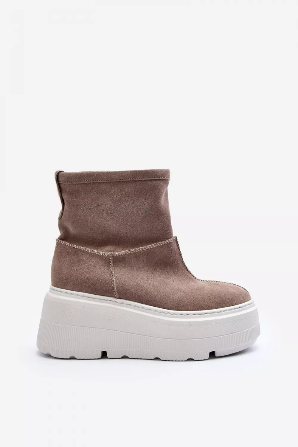 Batai iki blauzdų, modelis 191190. Ženkite į stilių