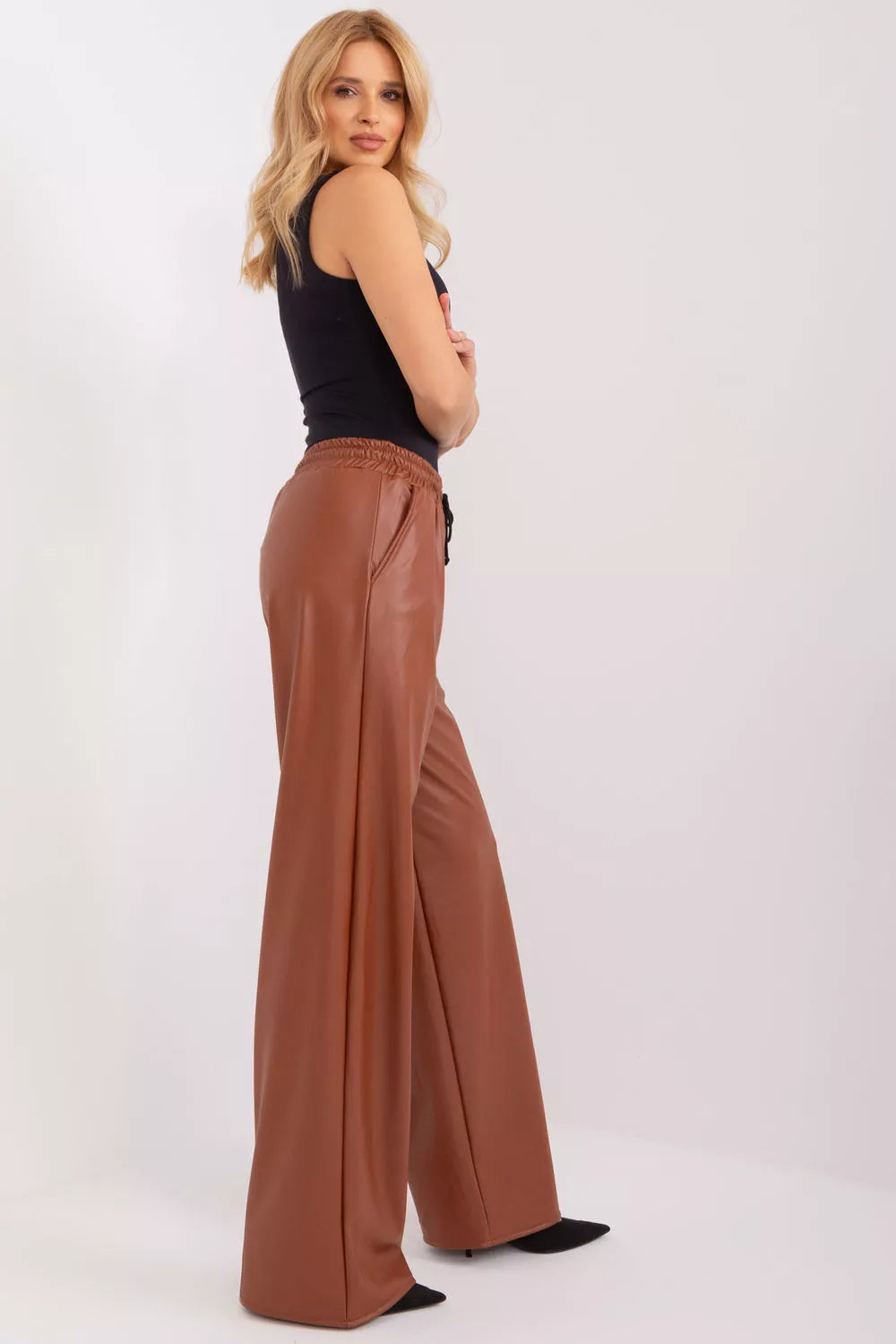 Kelnės, modelis 191564 Lakerta