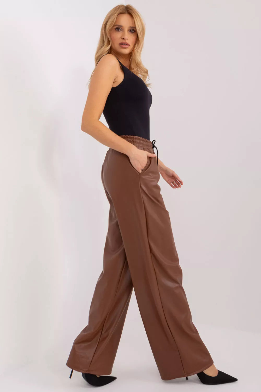 Kelnės, modelis 191565 Lakerta
