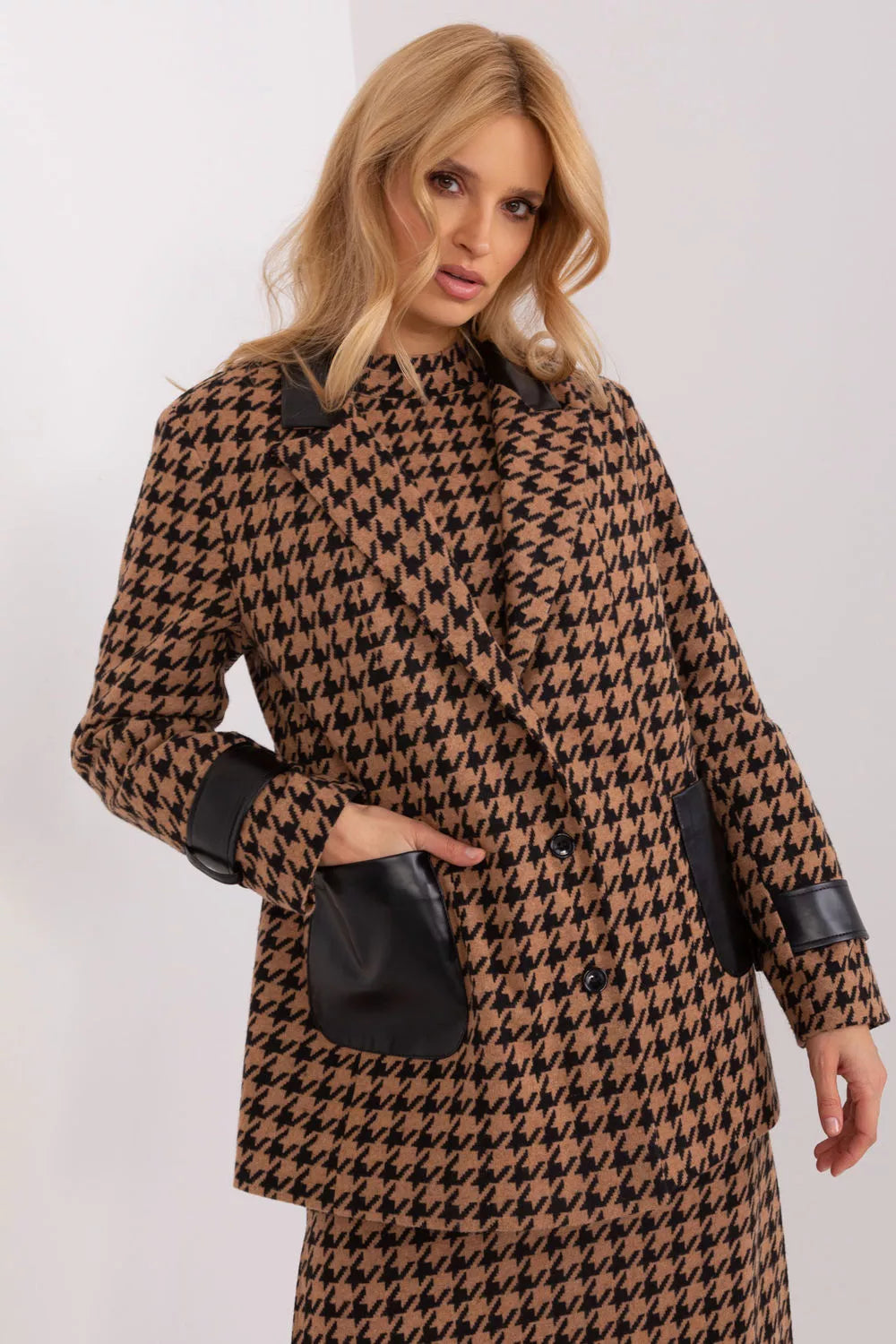 Striukės modelis 191572 Lakerta