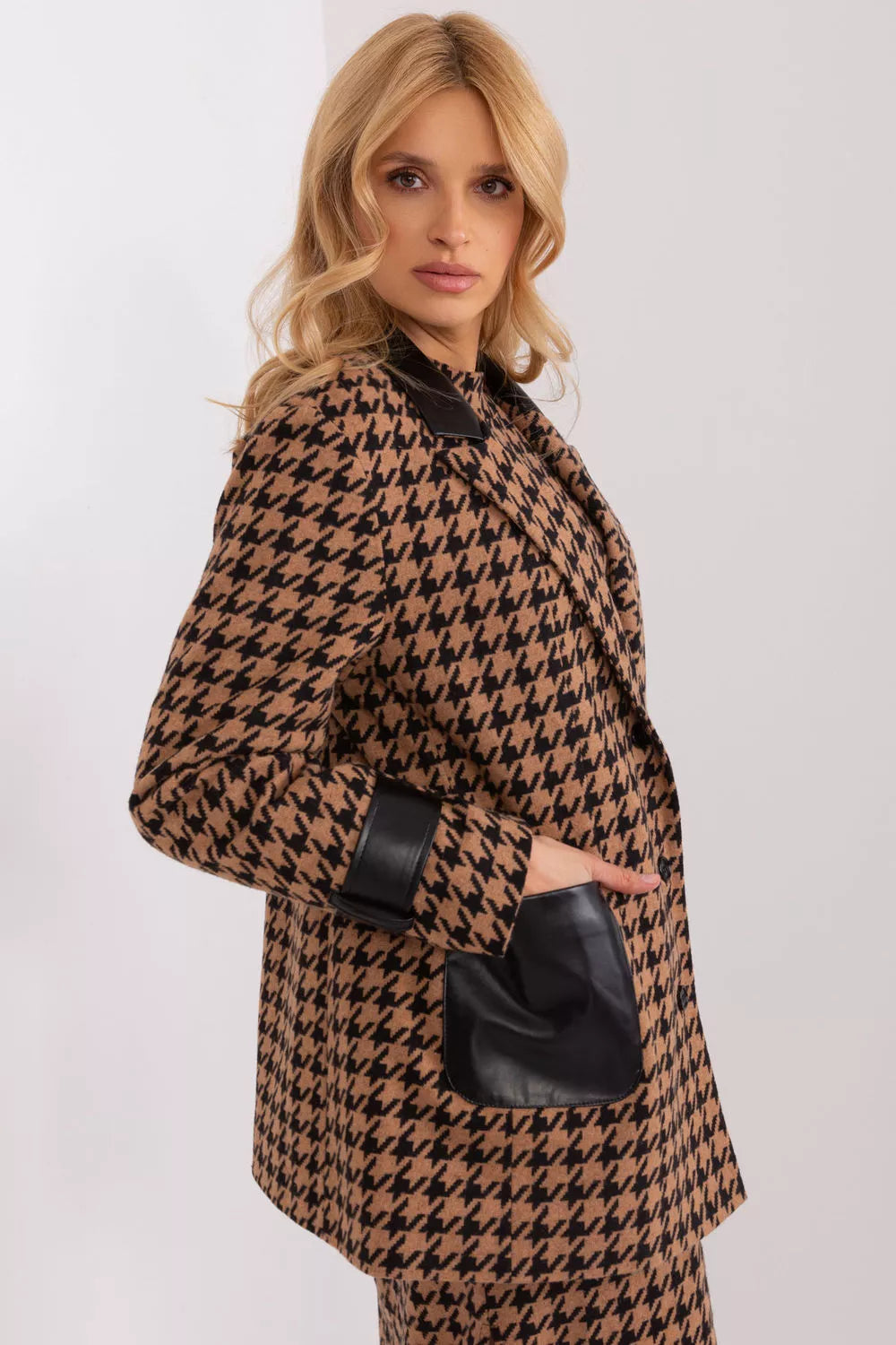 Striukės modelis 191572 Lakerta