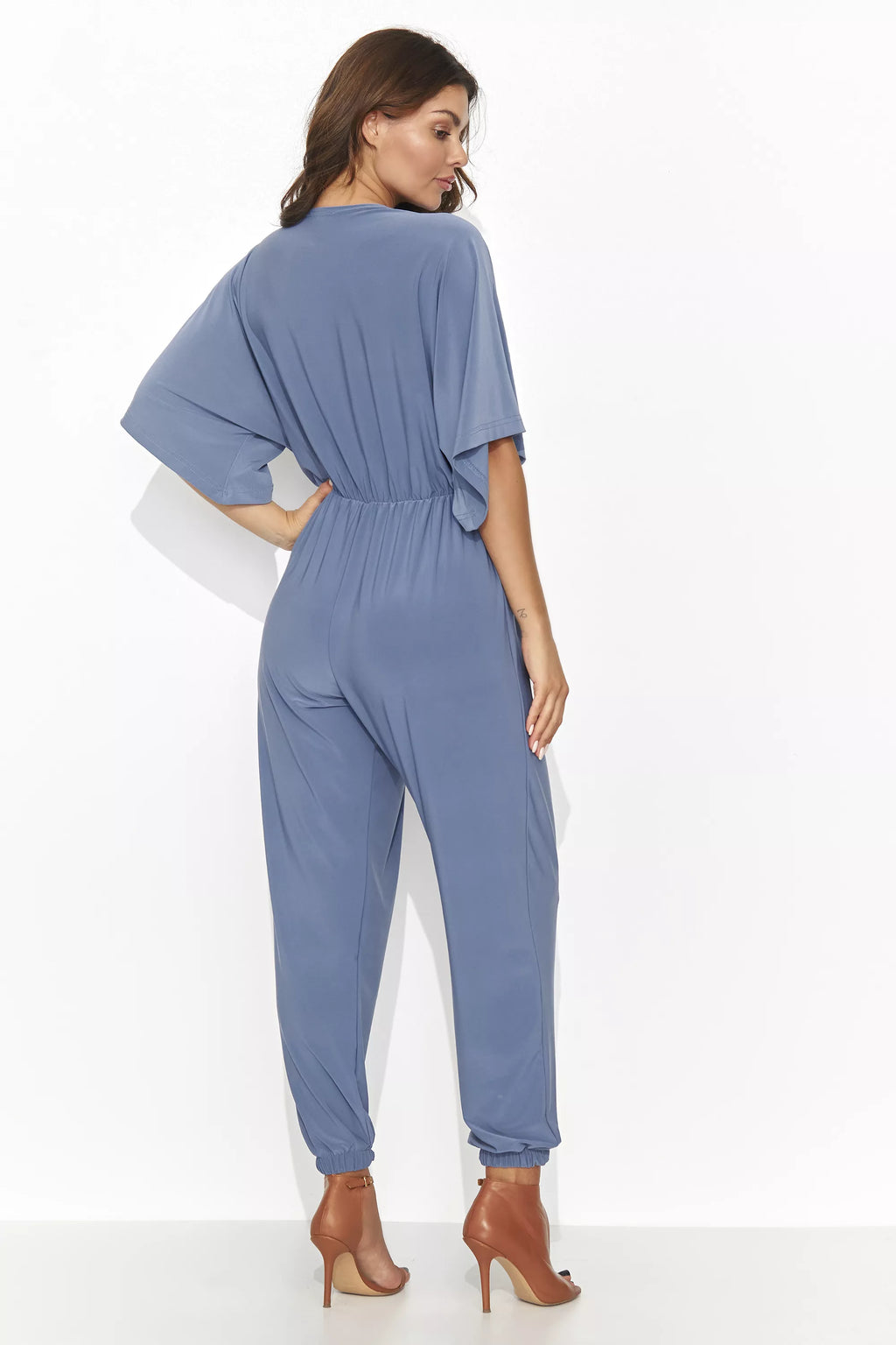 Kostiumas, modelis 192055 Numinou