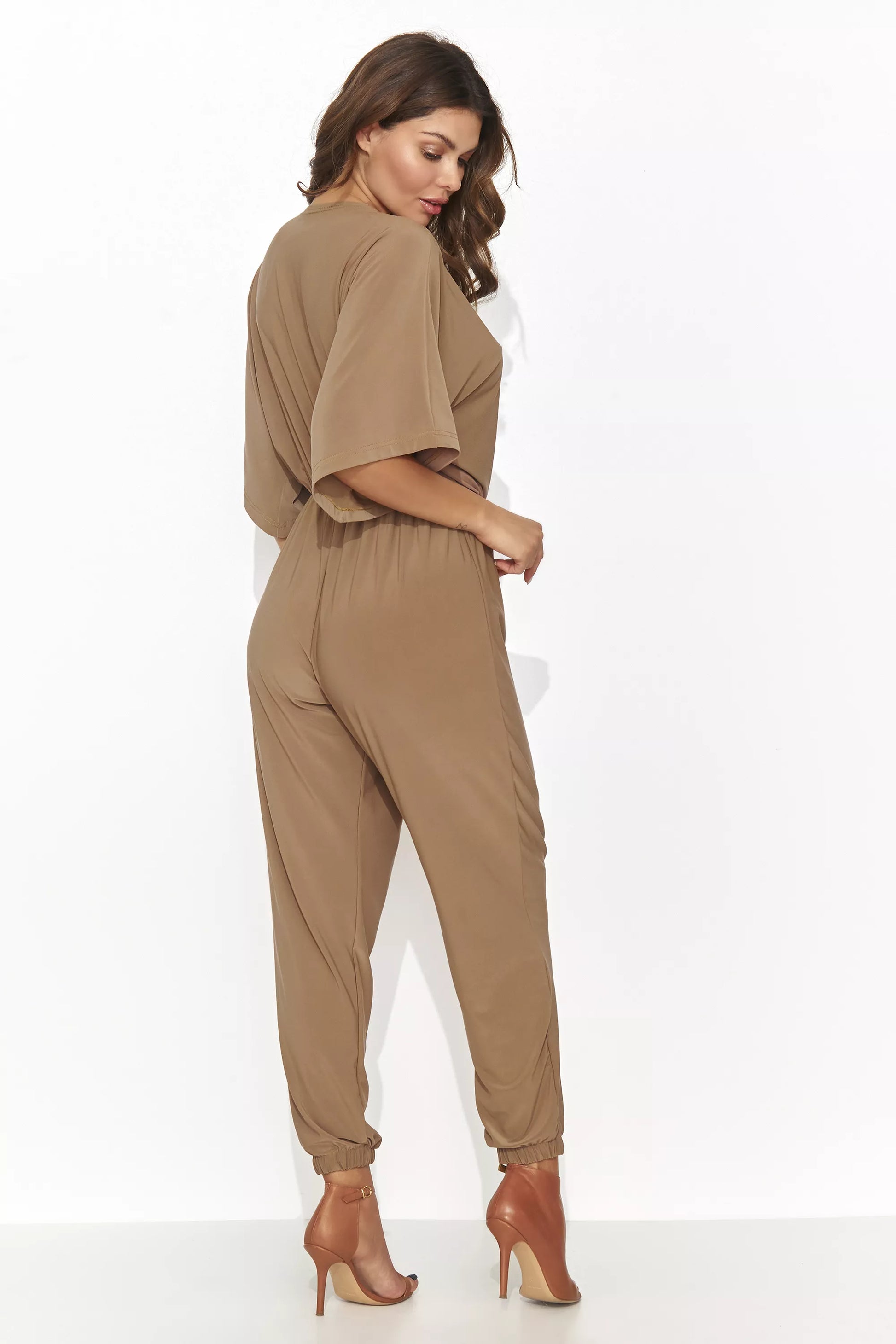 Kostiumo modelis 192058 Numinou
