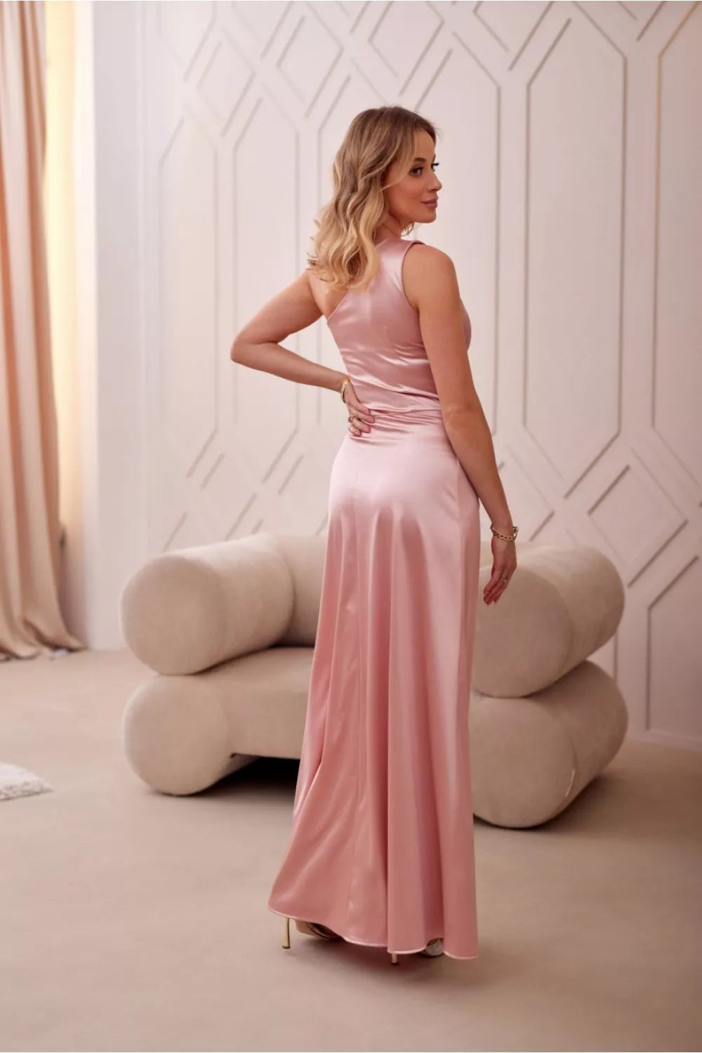 Ilga suknelė modelis 192545 Roco Fashion