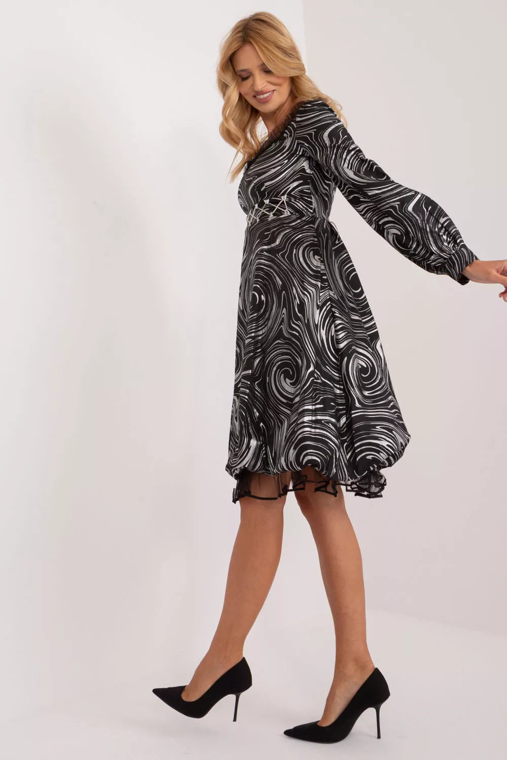 Vakarinės suknelės modelis 193045 Lakerta