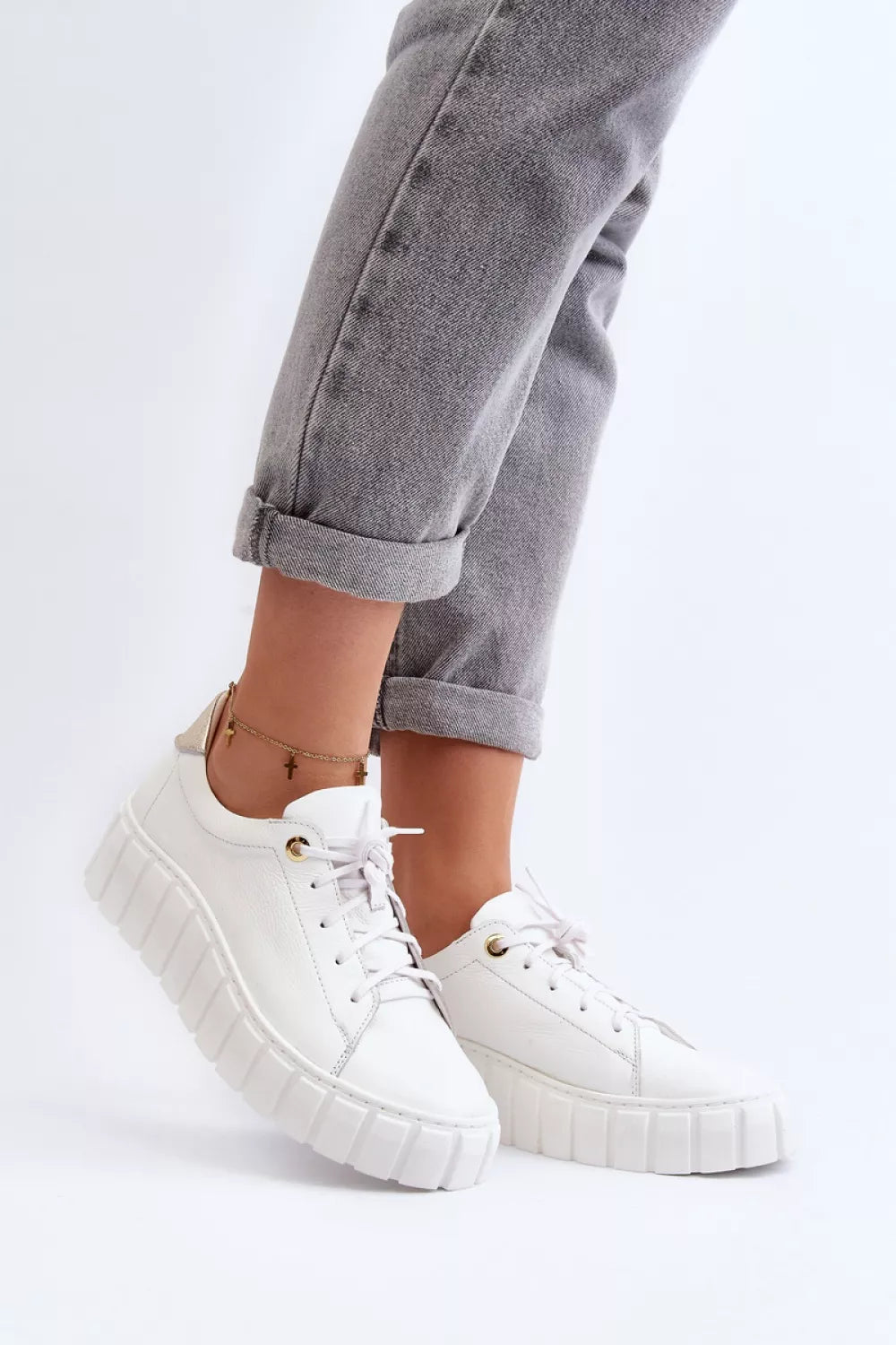 Pusbačiai, modelis 193138. Ženkite į stilių.