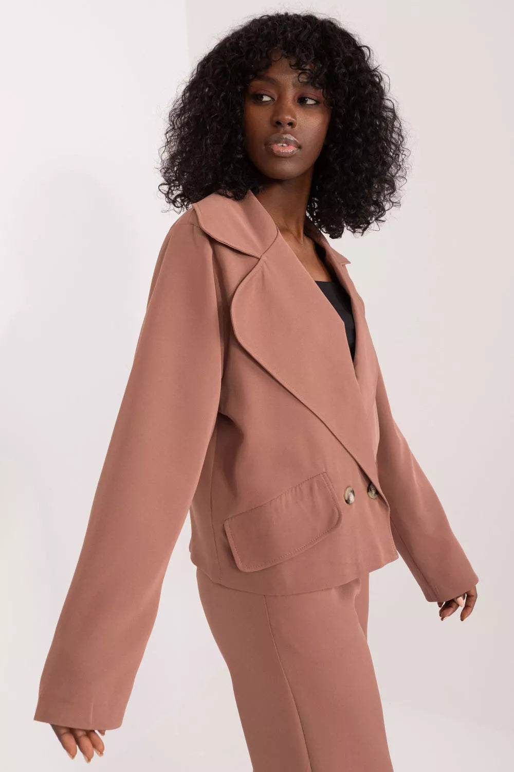 Striukė, modelis 194205 Lakerta