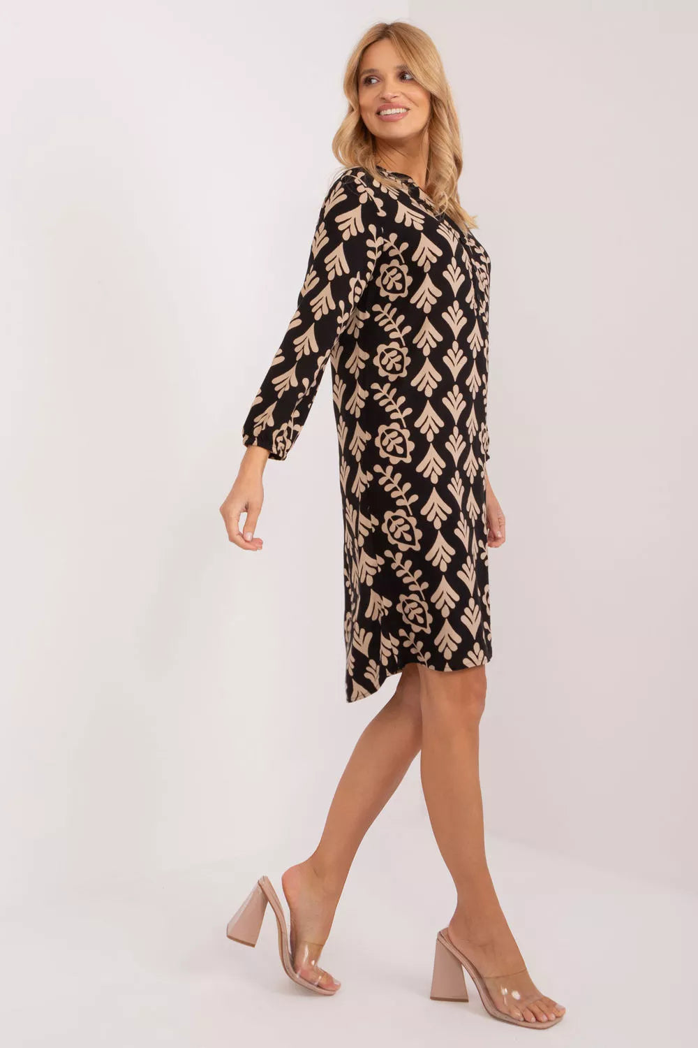 Suknelė kasdienai, modelis 194429, Sublevel