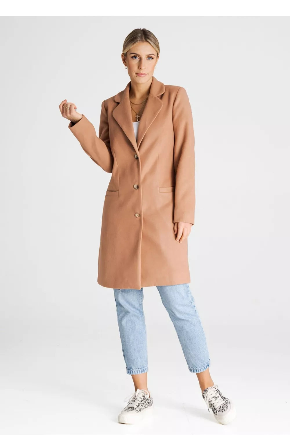 Paltas, modelis 194797, Figl