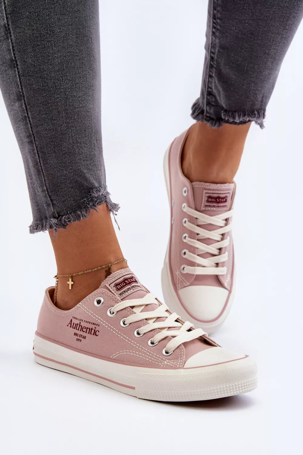 Sportbačiai, modelis 194990. Ženkite į stilių