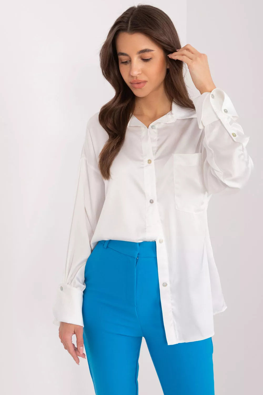 Stilingi marškiniai ilgomis rankovėmis, modelis 195192