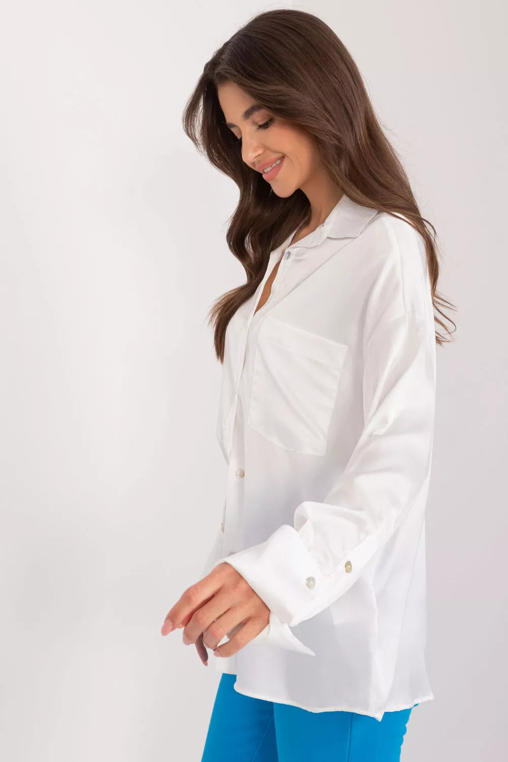 Stilingi marškiniai ilgomis rankovėmis, modelis 195192