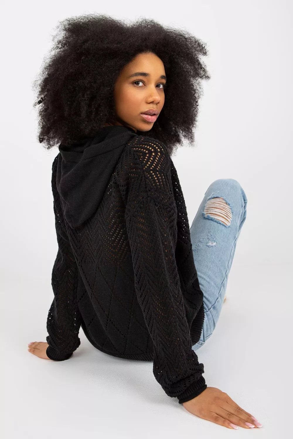 Megztinis, modelis 195304 Badu